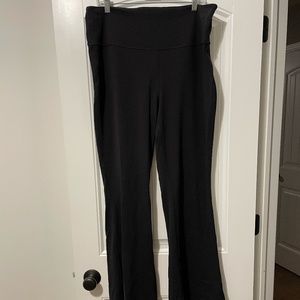 Lululemon athletica Black Groove SHR Flare Pant Size 18
